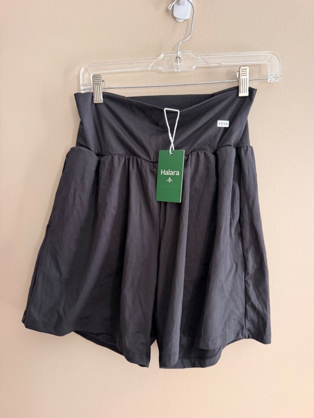 Halara L Black Athletic Shorts With Built-In Shorts Size L Lightweight & Breatha